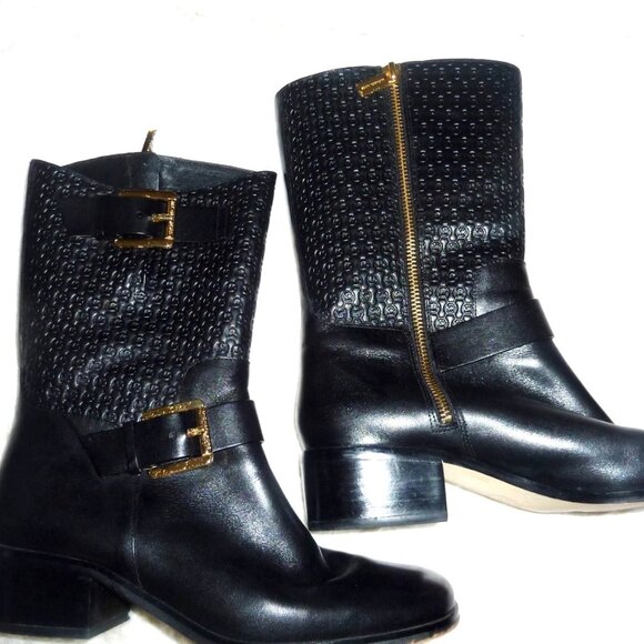 Excellent MINT Michael Kors MK Black Leather Boots Gold Buckles Size 7.5 Medium - Picture 3 of 4